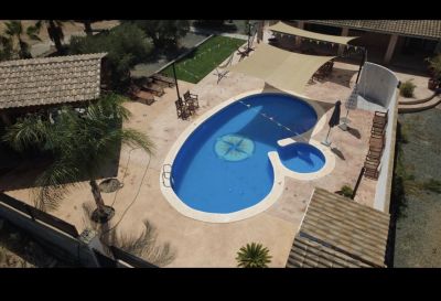 Finca con piscina y barbacoa